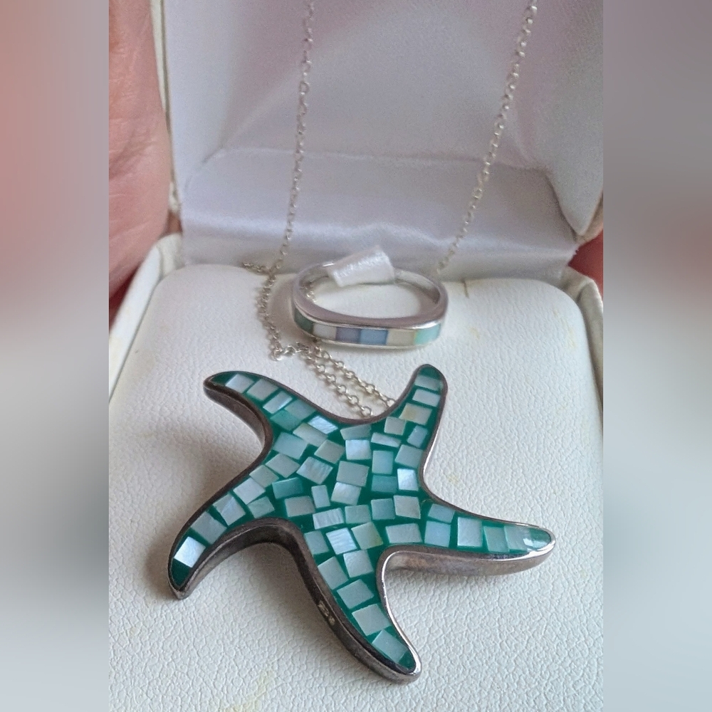 Starfish Pendant and Ring Set in Green and Silver